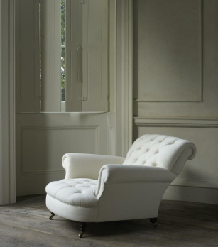 Leaning Chair 