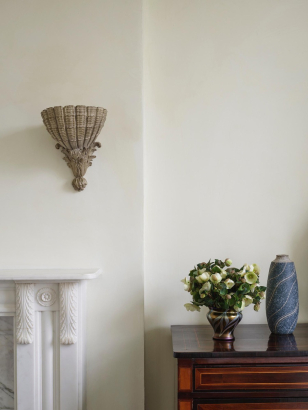 Scallop Shell Uplighter