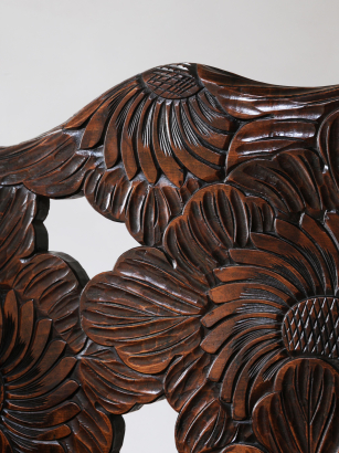 Japanese Export Chrysanthemum Bench