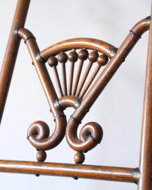 Secessionist 'Salon' Easel