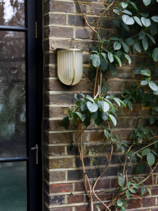 Beta Wall Light