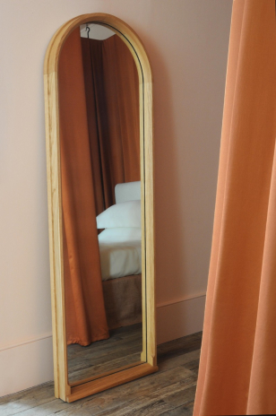 Leaning Oak Mirror 