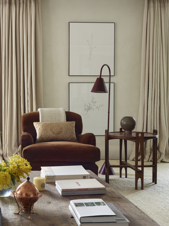 HOLLAND PARK APARTMENT