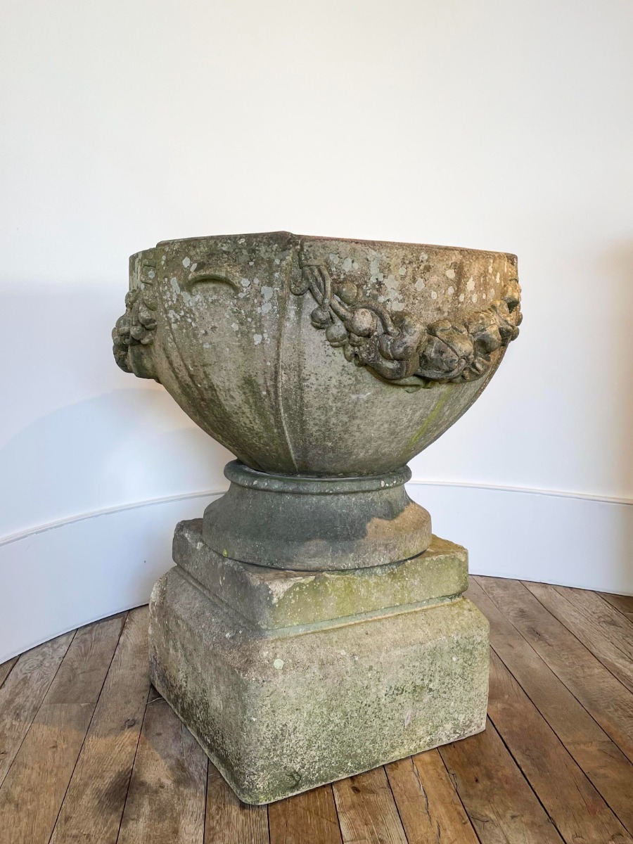 Large 'Poppy' Compton Pot